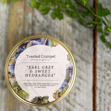 Load image into Gallery viewer, Earl Grey & Sweet Hydrangea Candle in a Matt Gold Tin