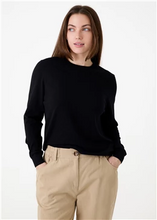 Load image into Gallery viewer, Fitted Crew Neck Long Sleeve Jumper