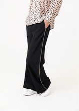 Load image into Gallery viewer, Channel Front Wide Leg Piping Trouser
