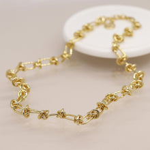 Load image into Gallery viewer, Golden knot link necklace
