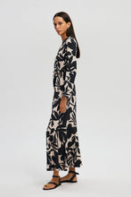 Load image into Gallery viewer, RUFFLE DETAILED PATTERNED DRESS
