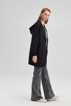 Load image into Gallery viewer, ZIPPED THIN CREPE JACKET
