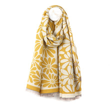 Load image into Gallery viewer, Yellow retro daisy jacquard scarf
