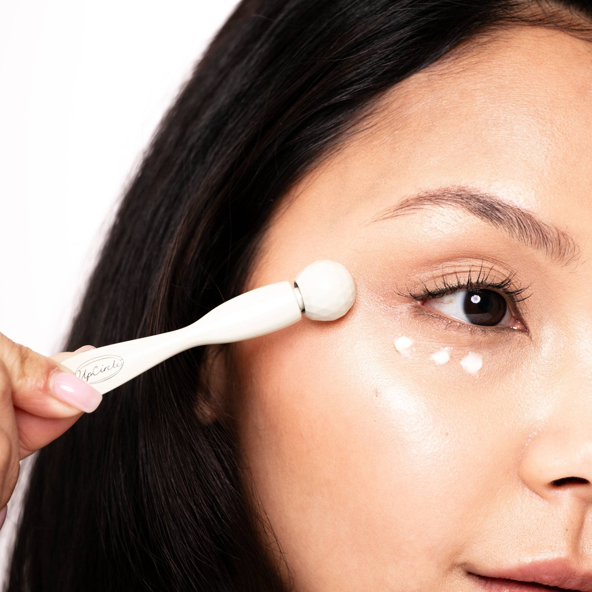 Upcircle I Eye Roller for dark circles + puffy eyes