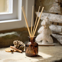 Load image into Gallery viewer, Spiced Orange Reed Diffuser | Christmas Reed Diffusers
