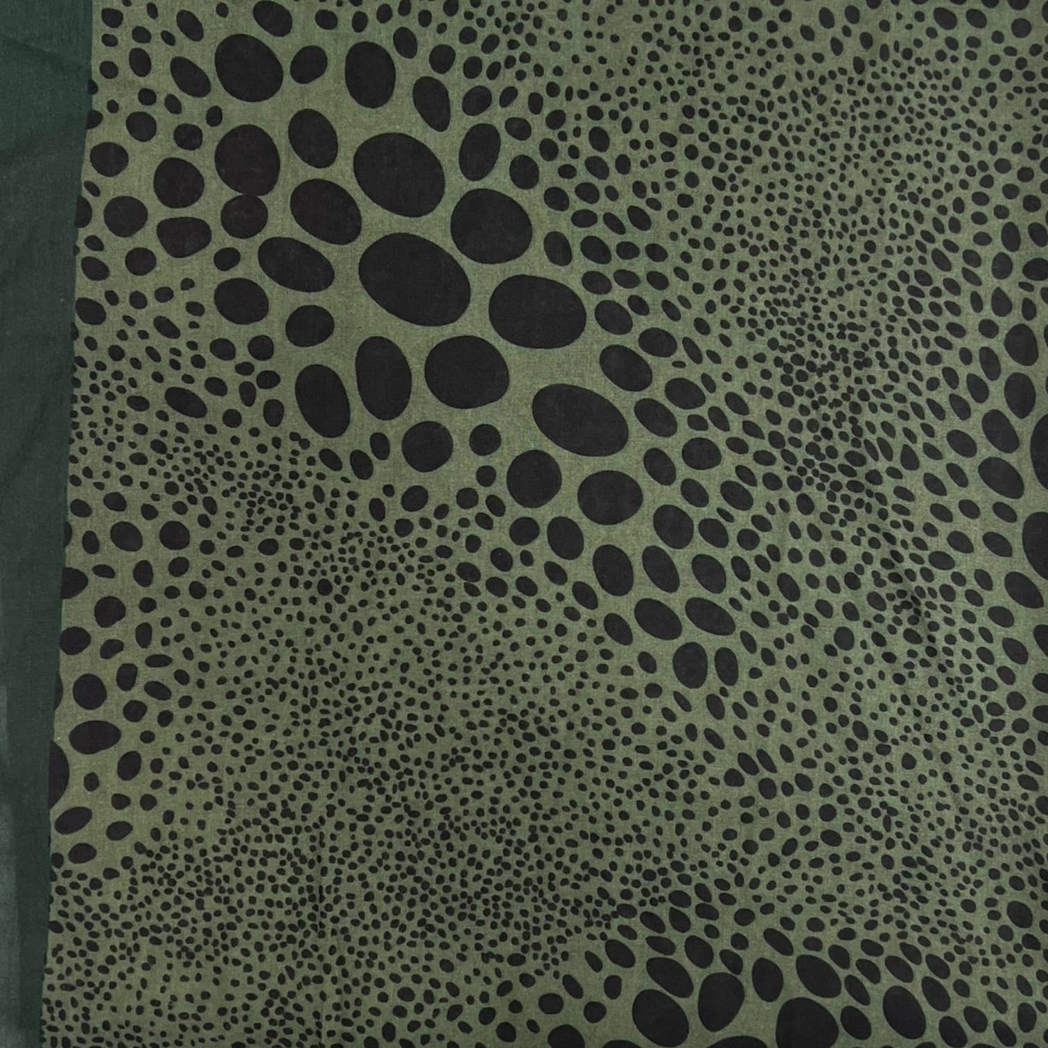 Leopard dots print scarf
