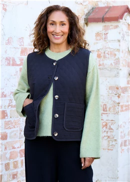 Round Neck Boxy Diamond Quilted Gilet