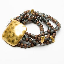 Load image into Gallery viewer, Matt beaded bracelet with square beaten decoration
