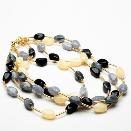 4 Strand mis shaped resin bead short necklace