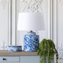 Load image into Gallery viewer, Lamp Ruban With White Shade
