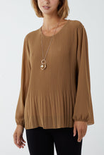 Load image into Gallery viewer, Pleated Long Sleeve Top
