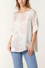 Load image into Gallery viewer, Blurred Animal Print Shimmer Top

