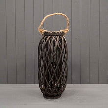 Load image into Gallery viewer, Wicker Lanterns with rope handle
