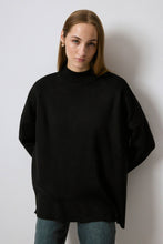 Load image into Gallery viewer, TURTLENECK BASIC KNIT SWEATER
