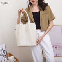 Load image into Gallery viewer, Genuine Leather Soft Hobo Tote Bag
