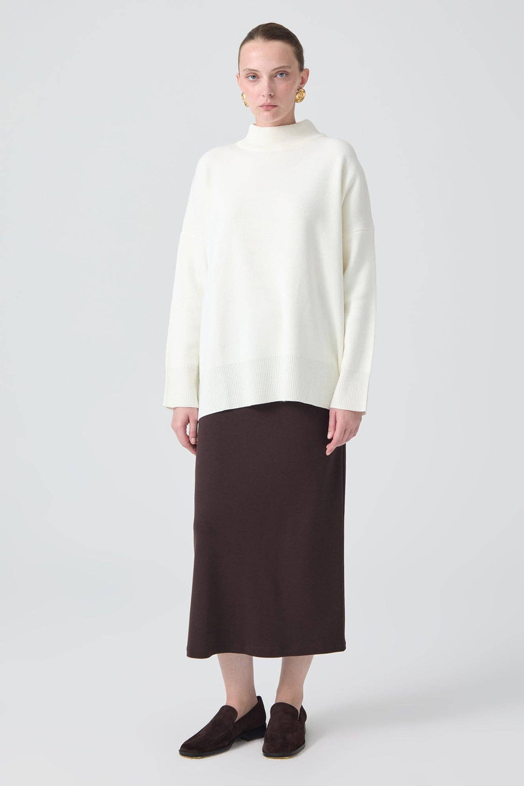 TURTLENECK BASIC KNIT SWEATER