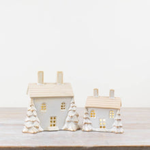 Load image into Gallery viewer, LED House w/ Gold Detailed Tree 17cm
