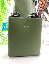 Load image into Gallery viewer, Soft Genuine Leather 2 Compartment Hand Bag

