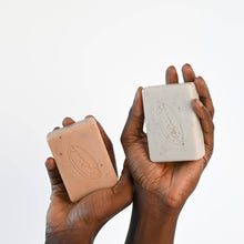 Load image into Gallery viewer, Upcircle I Natural Eco Vegan Cleansing Soap Bar - Fennel + Cardamom
