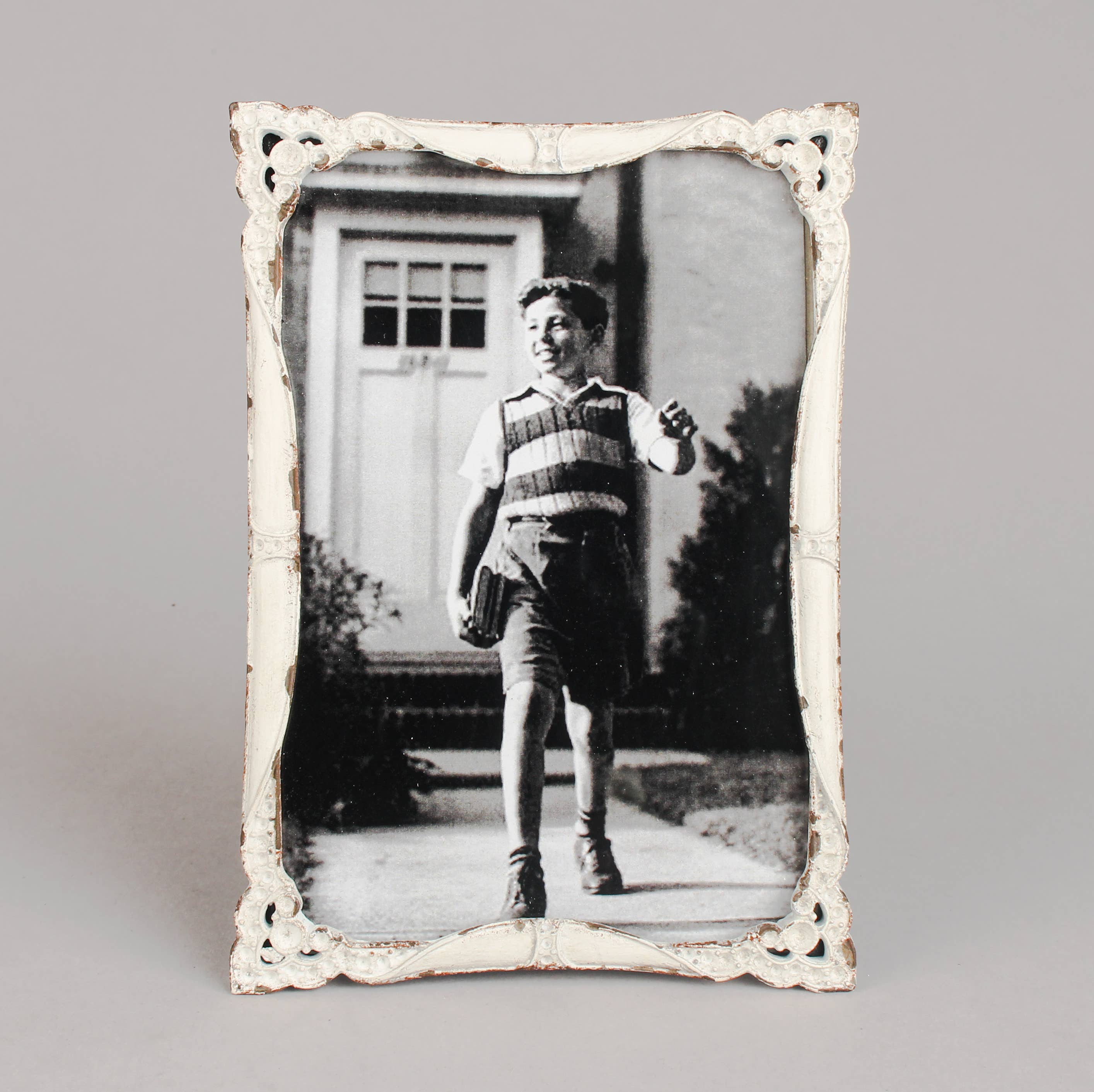 Vintage Style Distressed White Metal Photo Frame
