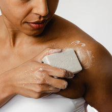Load image into Gallery viewer, Upcircle I Natural Eco Vegan Cleansing Soap Bar - Fennel + Cardamom
