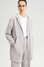 Load image into Gallery viewer, ZIPPED THIN CREPE JACKET
