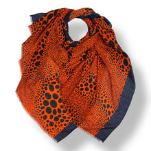 Load image into Gallery viewer, Leopard dots print scarf
