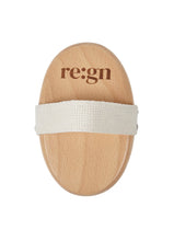 Load image into Gallery viewer, Re:gn Natural Beechwood &amp; Sisal Body Brush – Eco-Friendly Exfoliating Dry Brush

