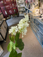Load image into Gallery viewer, Lilac Long Stem
