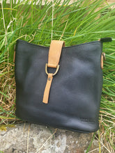 Load image into Gallery viewer, Andrea Premium Leather Bag
